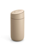 Fellow Carter Slide Mug beige with slide-lock lid and ceramic coating for hot and cold drinks